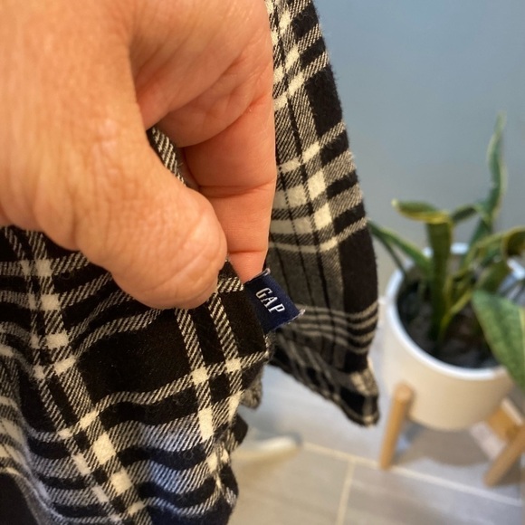 Gap Buffalo Plaid Flannel Button Down EUC size XL - Picture 11 of 11
